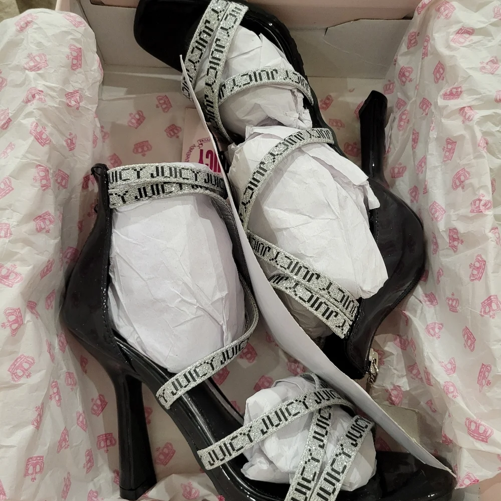 Juicy Couture Gabrielle sliver and black strappy heels NIB Sz 6.5 - Picture 6 of 7